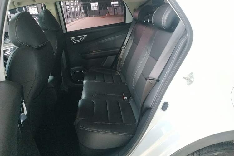 Used Geely Auto Vision X3 2017 1.5L Automatic Prestige Model
