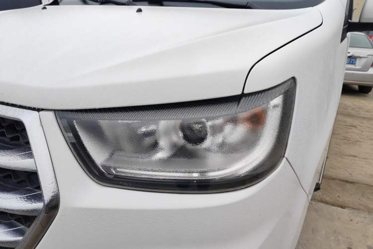 Used  M4 2016 2.0L Manual Luxury Smart Version