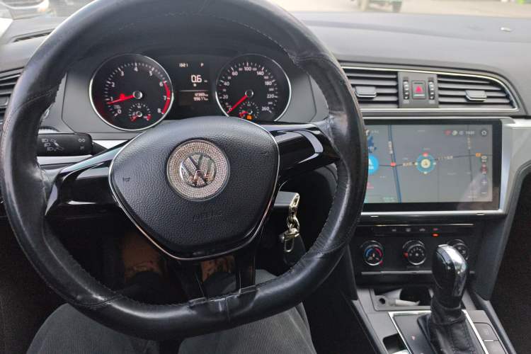 Used Volkswagen Lamando 2018 230TSI DSG Fashion Edition
