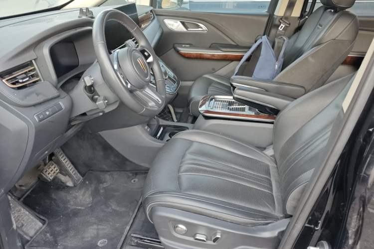 Used Hongqi HQ9 2023 2.0T Smart Connect Flagship Edition