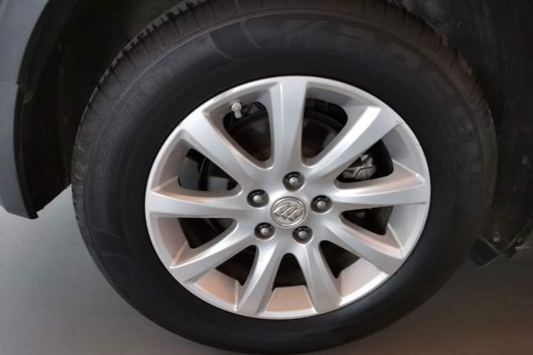 Used Buick Envision 2018 20T Two-Wheel-Drive Elite Model
