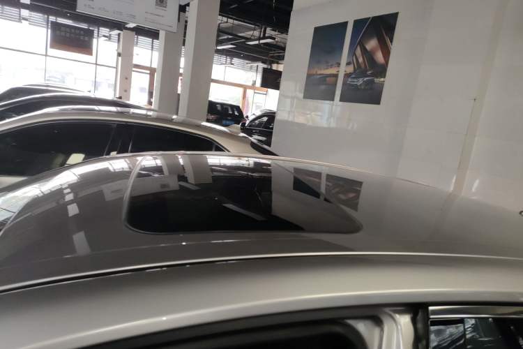 Used Toyota Camry 2021 2.0G Luxury Edition
