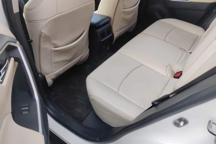 Used Toyota RAV4 2020 2.0L CVT Two-Wheel Drive Fashion Edition
