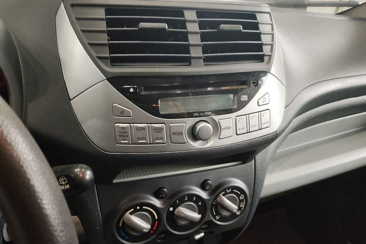 Used Suzuki Alto 2013 1.0L Automatic Luxury Model