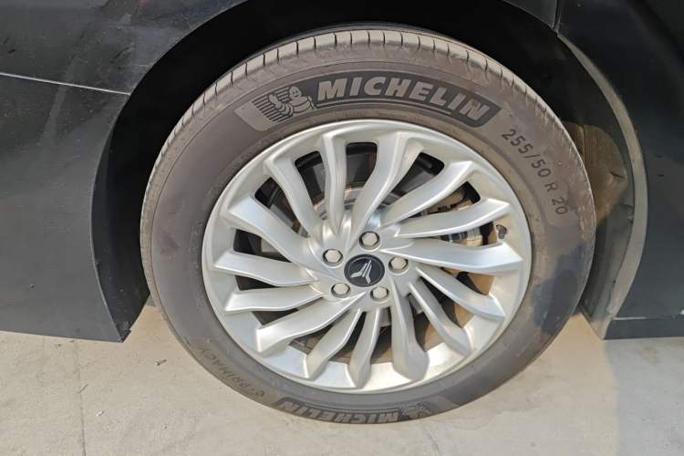 Used VOYAH Dream 2024 PHEV Extended-Range Premium Edition
