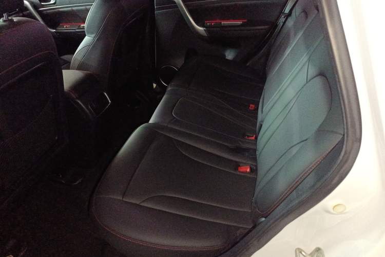 Used Haval H6 2015 Sport Edition 1.5T Automatic Two-Wheel Drive Luxury Model