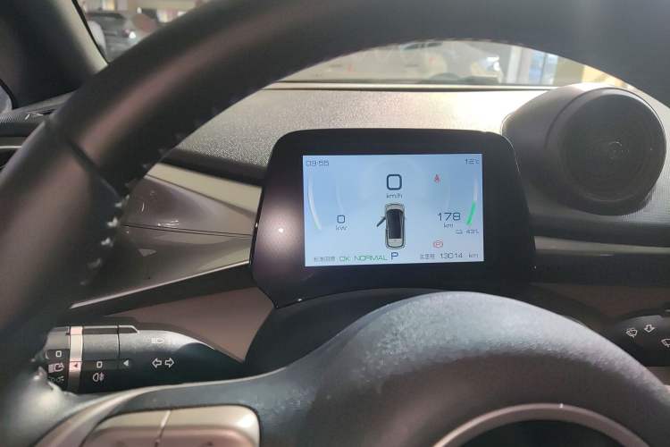 Used BYD Dolphin 2023 420 km Fashion Edition
