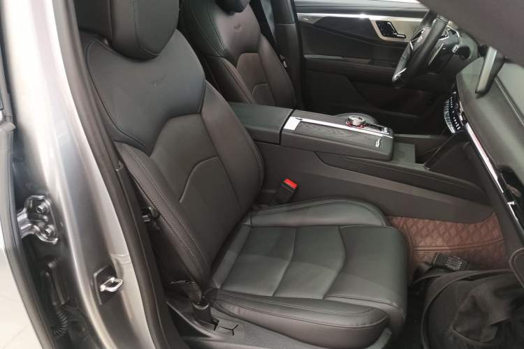 Used Cadillac CT6 2023 28T Luxury Version
