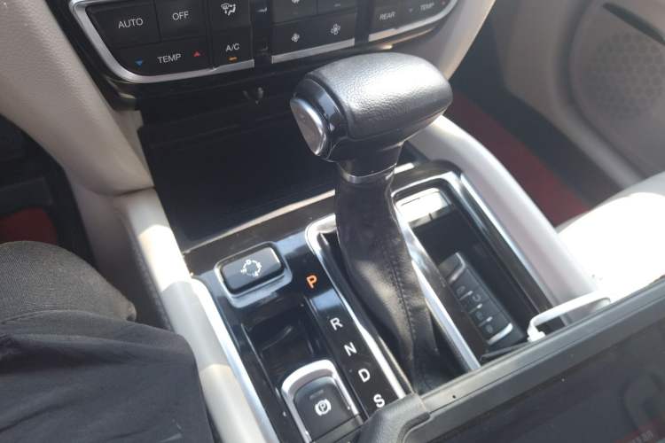 Used GAC Trumpchi GS8 2017 320T Two-Wheel Drive Luxury Smart Connectivity Version (7 Seats)