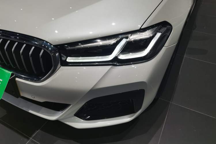 Used BMW 5 Series 2022 Second Facelift 530Li Leading Edition M Sport Package
