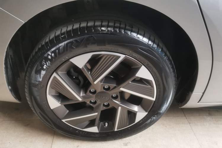 Used AION S Plus 2025 Comfort Version 53.241 kWh
