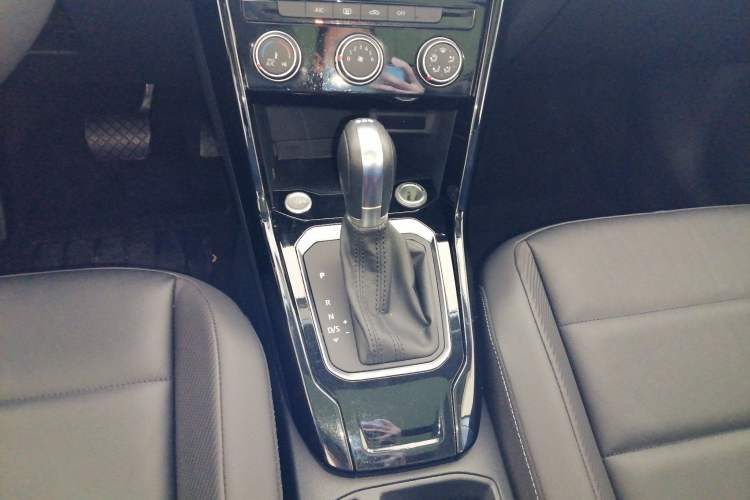 Used Volkswagen T-ROC 2020 280TSI DSG Two-Wheel Drive Comfort Version