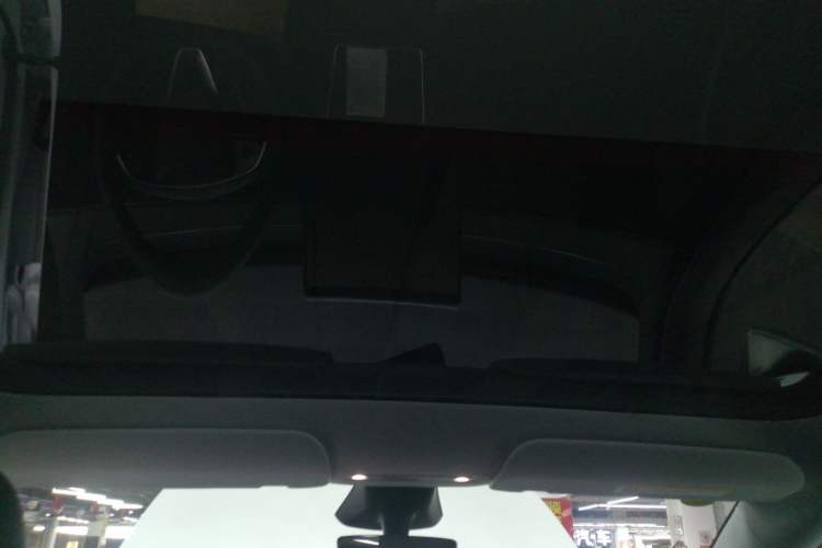 Used Tesla Model Y 2025 Rear-Wheel-Drive Version
