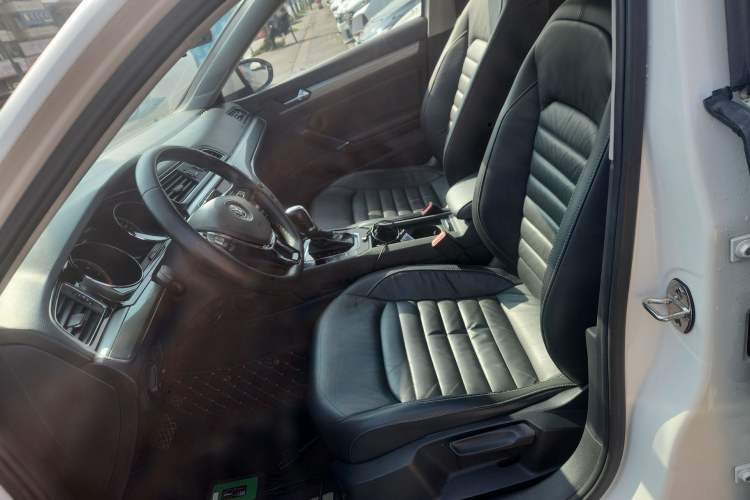 Used Volkswagen Lamando 2018 280TSI DSG Comfort Edition
