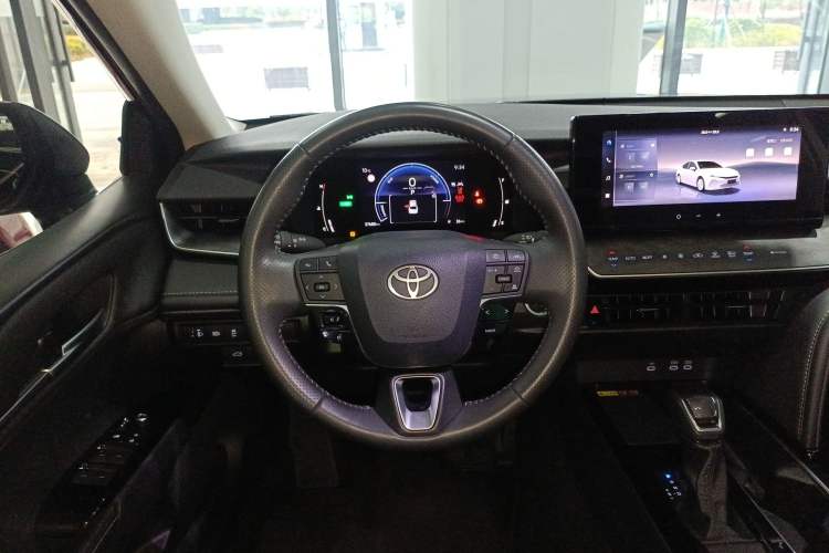 Used Toyota Camry 2024 Dual-Motor 2.0 HGVP Luxury Edition