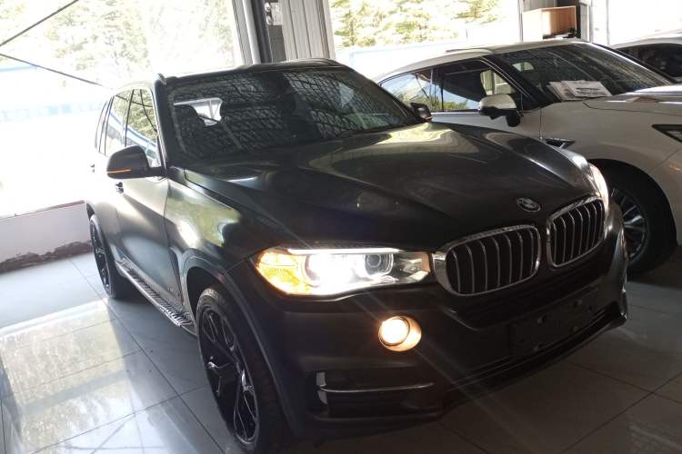 Used BMW X5 2017 xDrive28i

