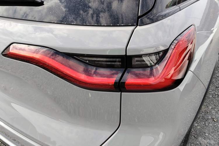 Used Nio ES8 2020 415 km Range 6-Seater Version
