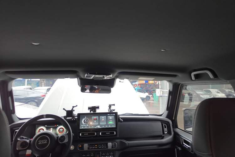 Used  T01 2024 2.0T Mechanic
