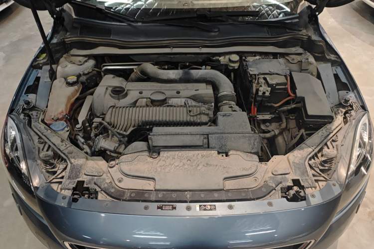 Used Volvo V40 2014 2.0T Zhiya Edition