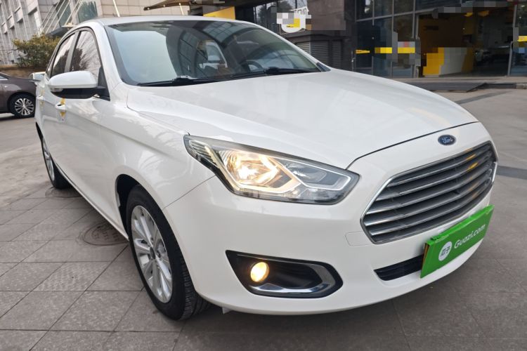 Used Ford Escort 2015 1.5L Automatic Fashion Model
