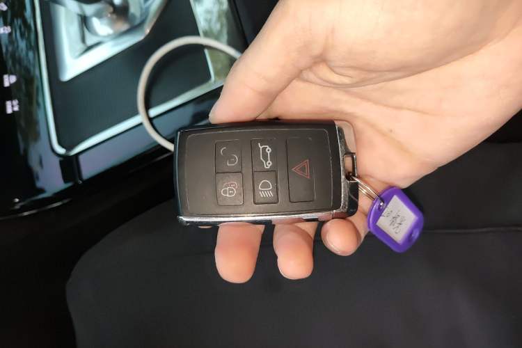 Used Land Rover Range Rover Evoque 2020 249 PS R-DYNAMIC SE Sport Technology Edition