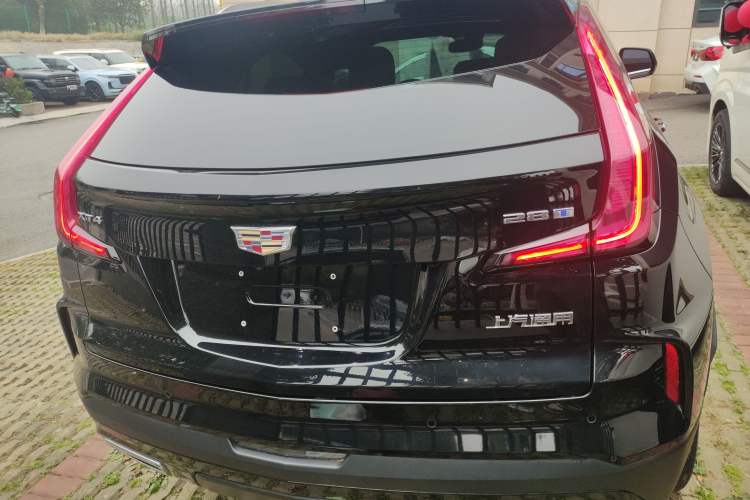 Used Cadillac XT4 2024 28T Two-Wheel-Drive Luxury Version