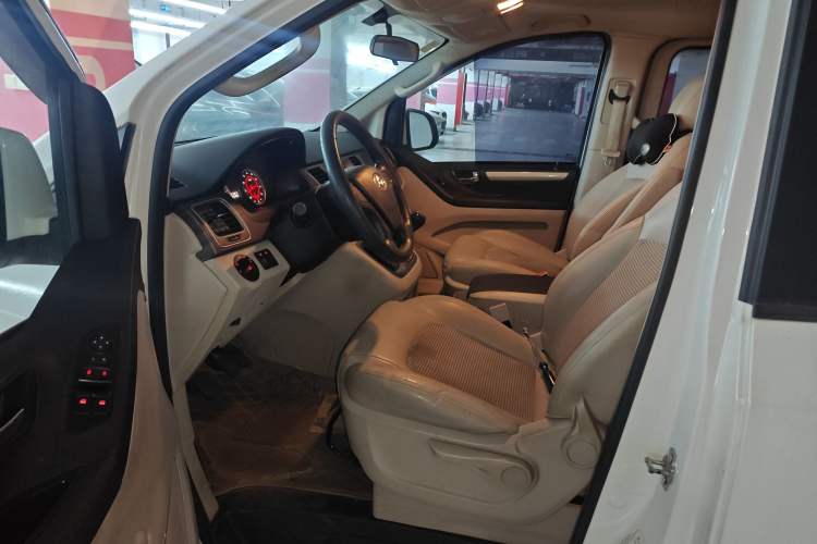 Used SAIC MAXUS G10 2018 PLUS 2.4L Manual Elite Edition