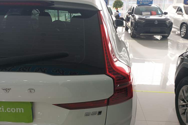 Used Volvo XC60 2025 B5 Four-Wheel Drive Smart & Advanced Luxury Edition
