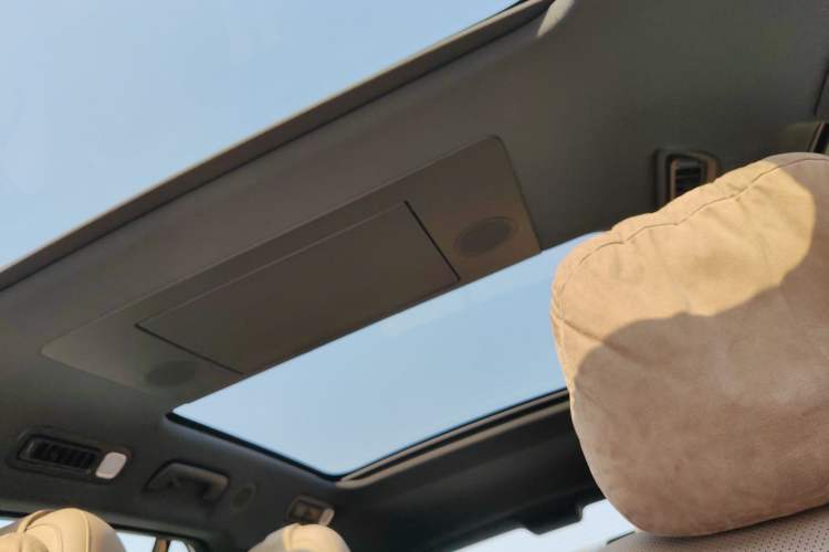 Used Li Auto L8 2025 Ultra Smart Refreshed Edition
