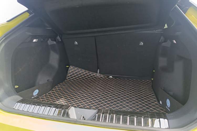 Used Volkswagen ID.4 X 2022 Smart Enjoyment Long-Range Edition