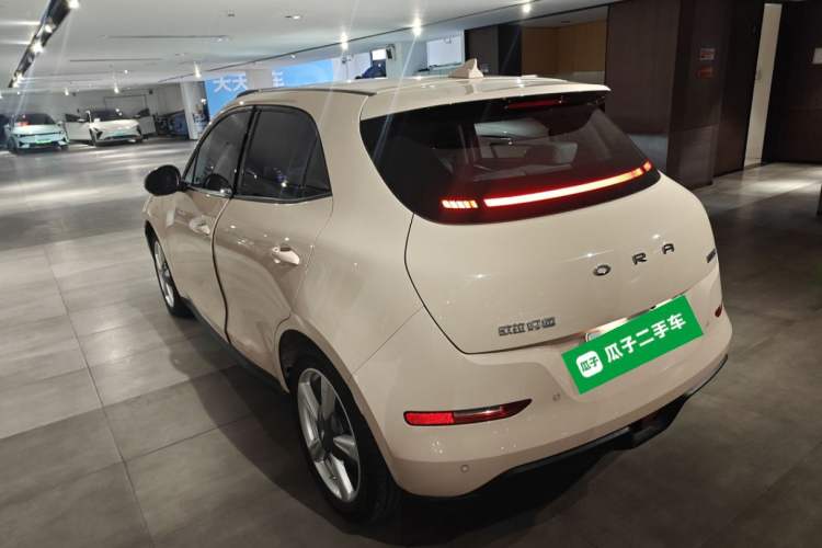 Used ORA Good Cat 2023 401 km Standard Range Comfort Version Lithium Iron Phosphate
