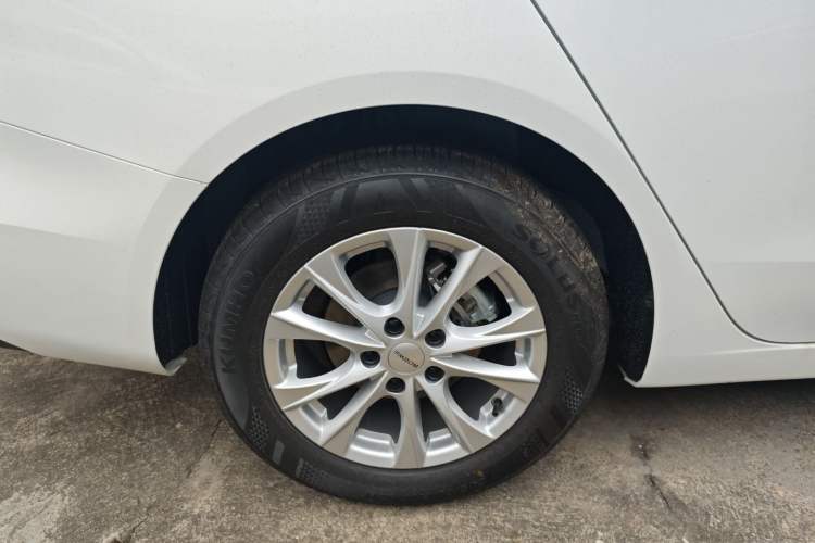 Used Roewe i5 2023 1.5L CVT Luxury Edition
