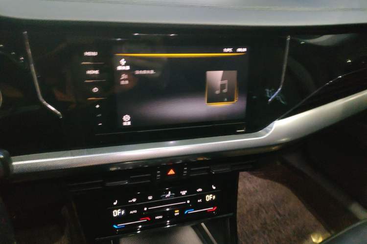 Used Volkswagen Passat 2022 330TSI Elite Edition Custom Version
