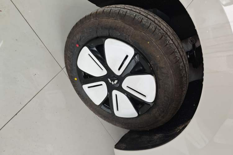 Used Wuling Hongguang MINIEV 2025 Four-Door Version Advanced Edition