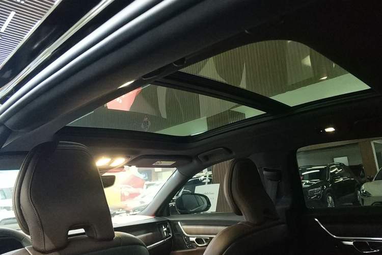 Used Volvo S90 2024 B5 Zhiyuan Luxury Edition