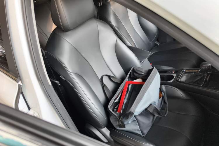 Used Roewe i5 2019 20T Automatic 4G Connected Supercharged Flagship Edition
