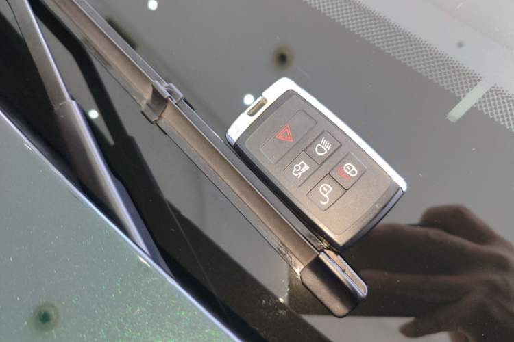 Used Jaguar XFL 2021 XFL 2.0T P200 Two-Wheel-Drive Elite Luxury Edition
