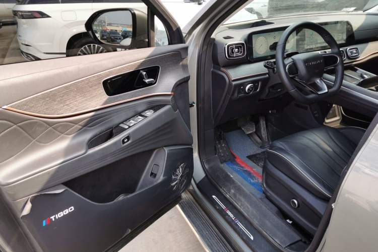 Used Chery Tiggo 9 2023 2.0T Dual-Clutch Two-Wheel Drive Prestige Version 5 Seats