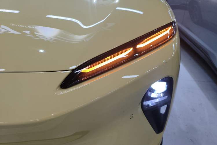 Used Nio ET5T 2025 75 kWh Touring