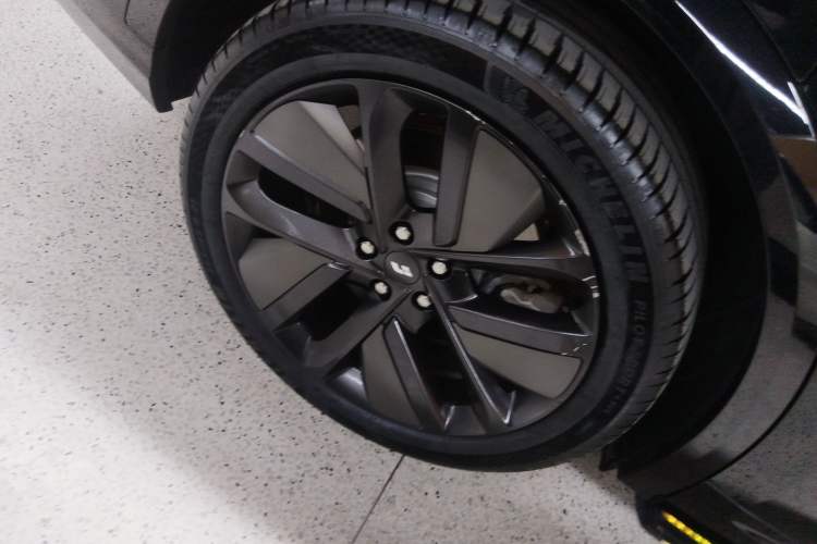 Used Li Auto L8 2024 Pro Model