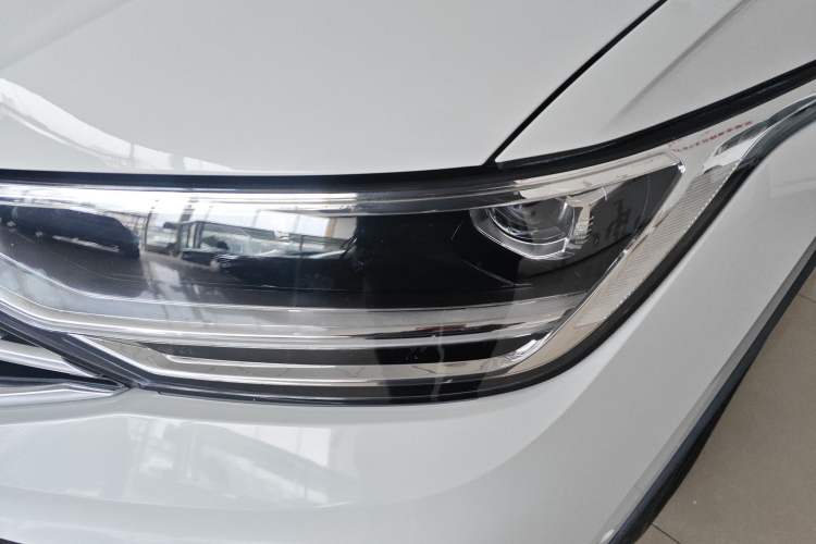 Used Volkswagen Tiguan L 2023 330TSI Automatic Two-Wheel Drive R-Line Enjoyment Edition
