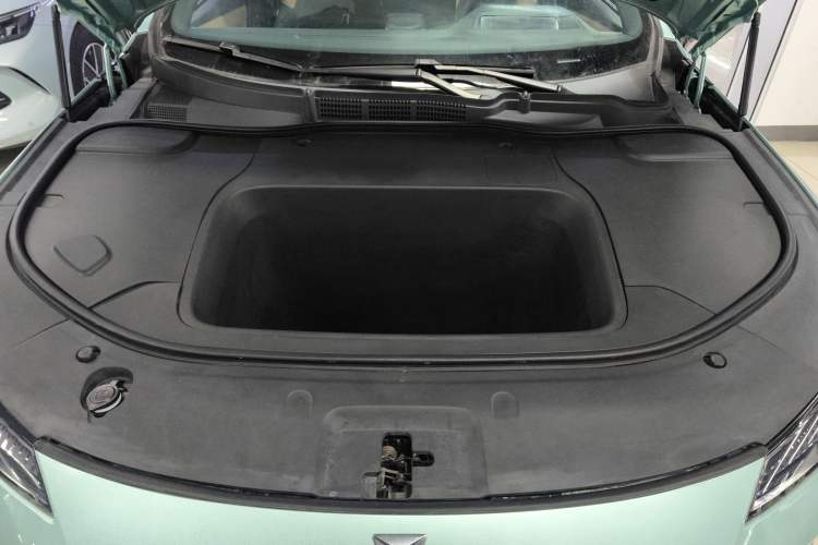 Used  SL03 2022 515 Pure Electric Version
