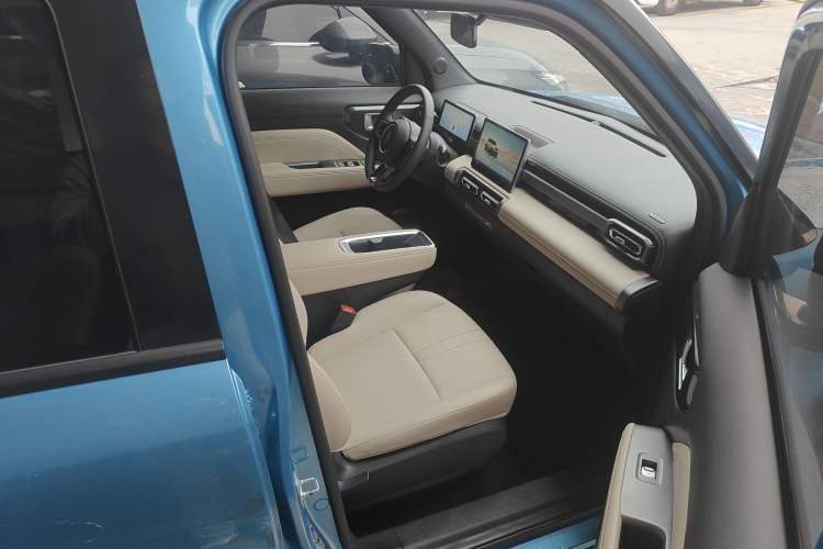 Used Baojun Spark EUV 2024 Prestige Edition 4 Seats