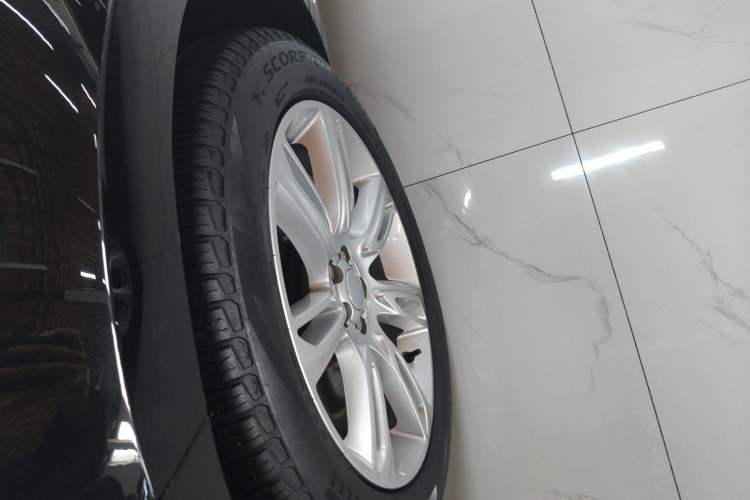 Used Land Rover Range Rover Velar 2022 250 PS Sparkling Heritage Edition
