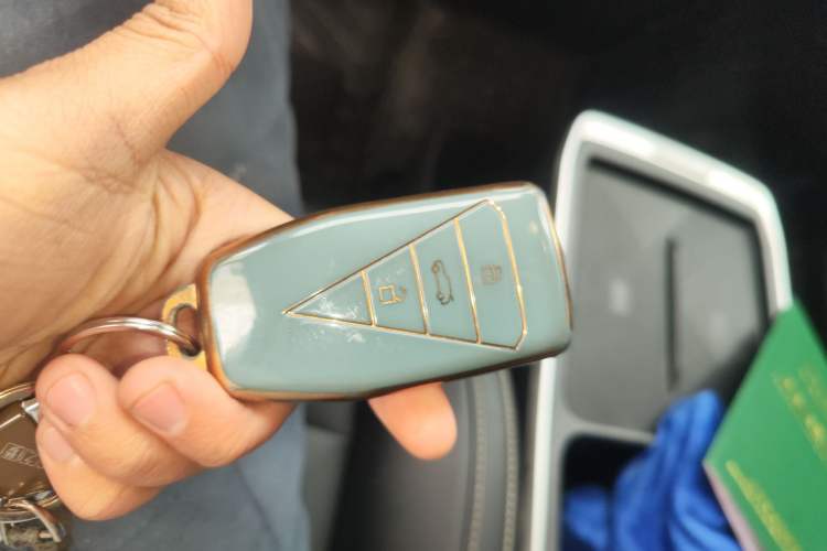 Used Venucia VX6 2024 520 Travel Edition