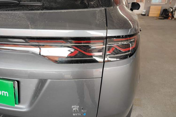 Used BYD Song L DM-i 2025 Intelligent Driving Version 160 km Beyond-Range Type
