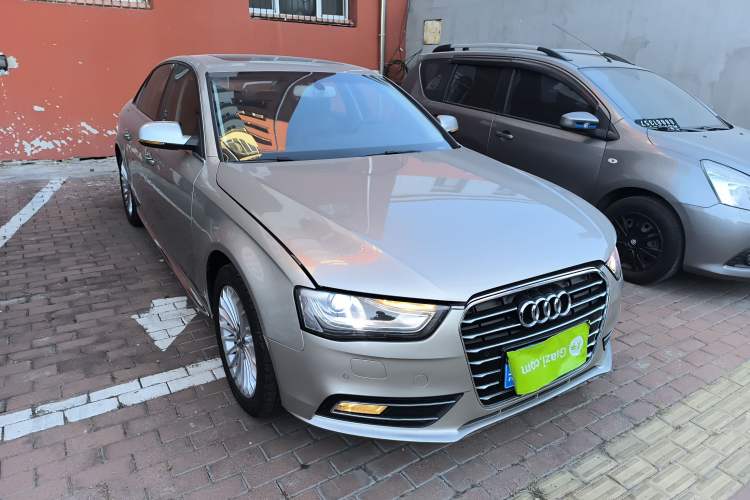 Used Audi A4L 2016 35 TFSI Collector's Edition Automatic Standard Model
