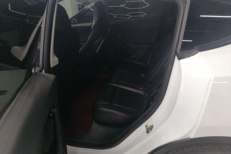 Used Tesla Model Y 2021 Standard Range Rear-Wheel Drive Version
