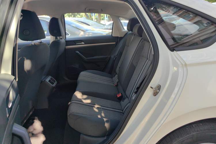 Used Volkswagen Lavida 2021 1.5L Automatic Fashion Edition
