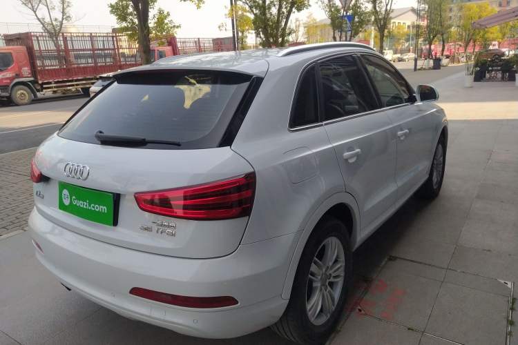 Used Audi Q3 2015 35 TFSI Comfort Model
